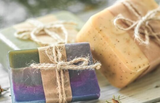 cilde-iyi-gelen-sabun-turleri-ve-faydalari-750×375-1